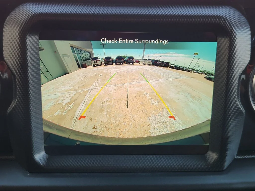 Used 2022 Hydro Blue Pearlcoat Jeep Unlimited Sahara Altitude image 20