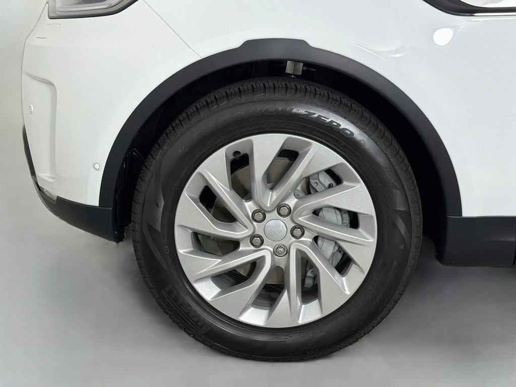 New 2026 Fuji White Land Rover S image 33