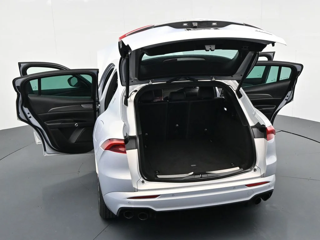 Used 2024 White Maserati GT image 19
