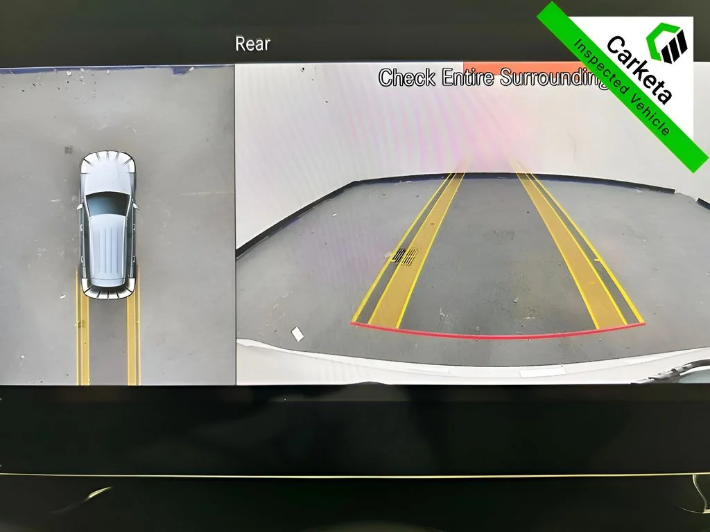 Used 2022 White Mercedes-Benz GLC 300 image 22