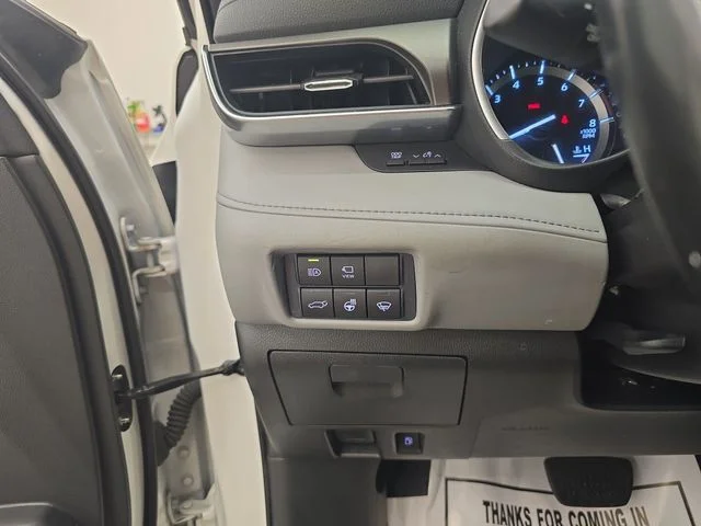 Used 2021 Blizzard Pearl Toyota Limited image 34