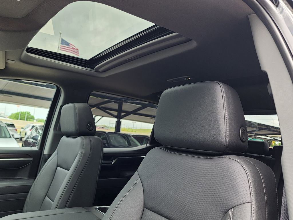 2026 GMC Sierra 1500 SLT - Photo 18