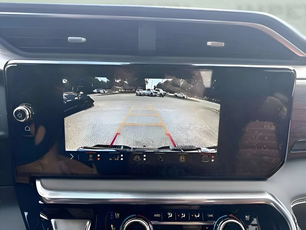 New 2026 Glacier White Tricoat GMC Denali Ultimate image 21