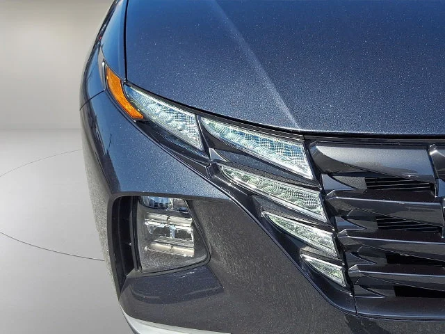 Used 2024 Gray Hyundai SEL image 9