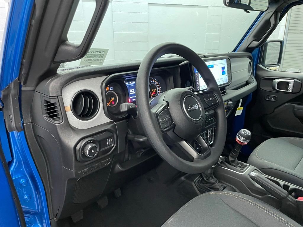 New 2026 Hydro Blue Pearl-Coat Exterior Paint Jeep Sport image 14