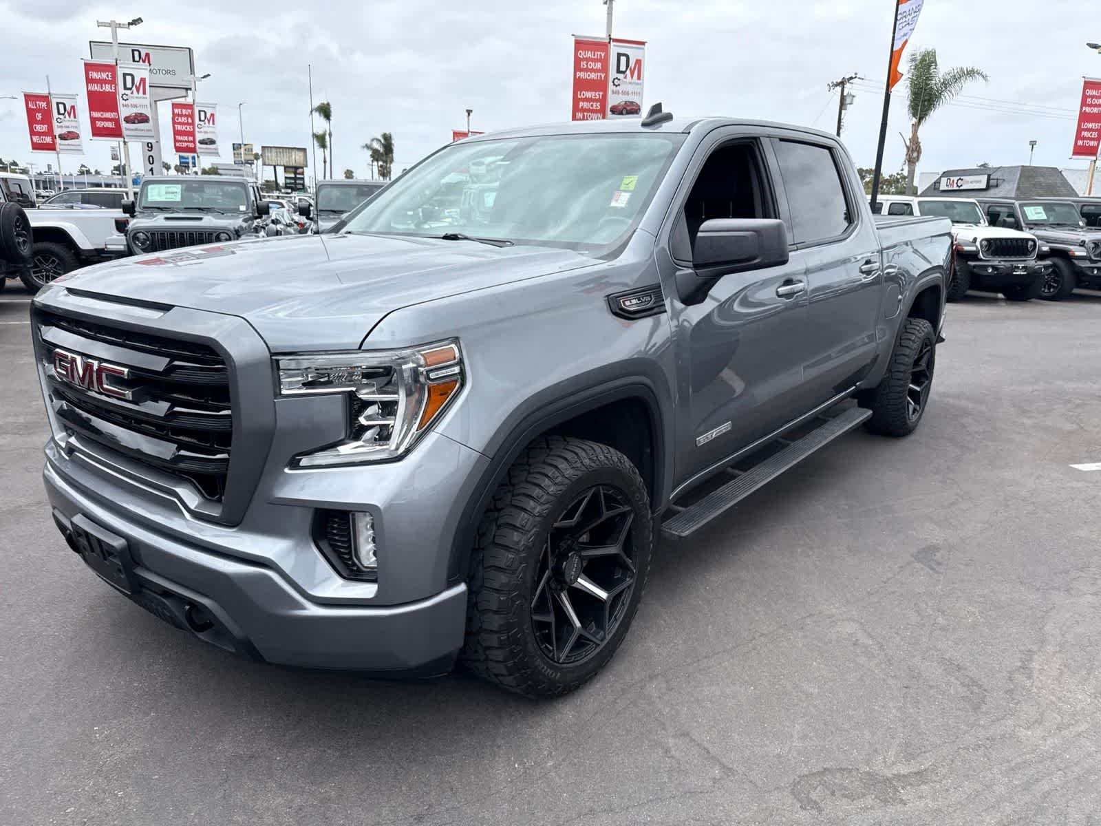 2020 GMC Sierra 2WD Crew Cab Short Box Elevation's photo
