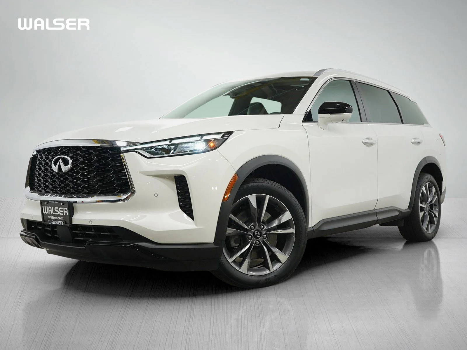 2024 INFINITI QX60 LUXE AWD's photo