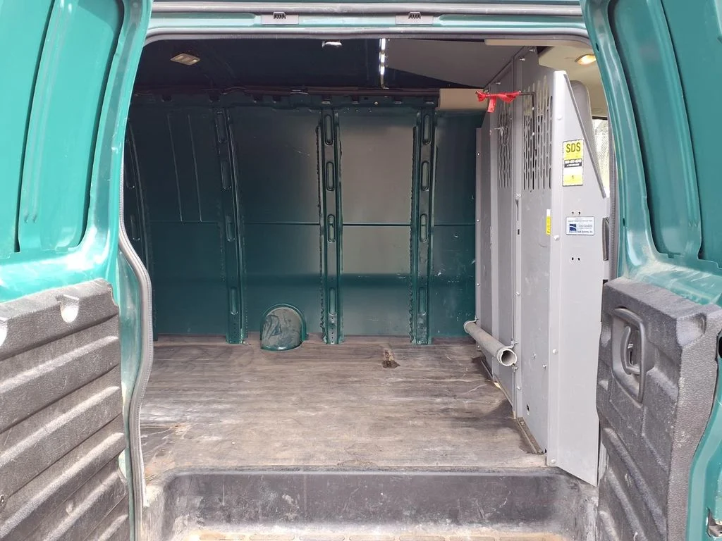 Used 2017 Green Chevrolet Work Van image 9