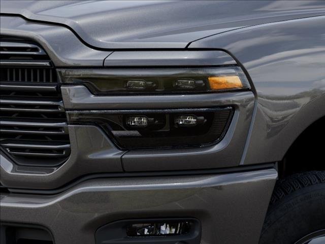 New 2026 Granite Crystal Metallic Clear-Coat Exterior Paint RAM Laramie image 10