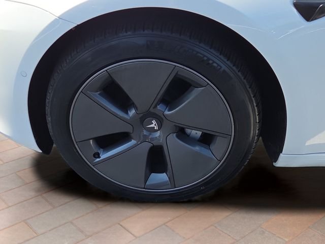 Used 2022 Pearl White Multi-Coat Tesla Long Range image 24