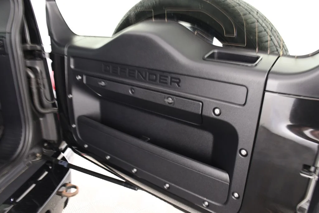Used 2023 Santorini Black Metallic Land Rover X-Dynamic SE image 25