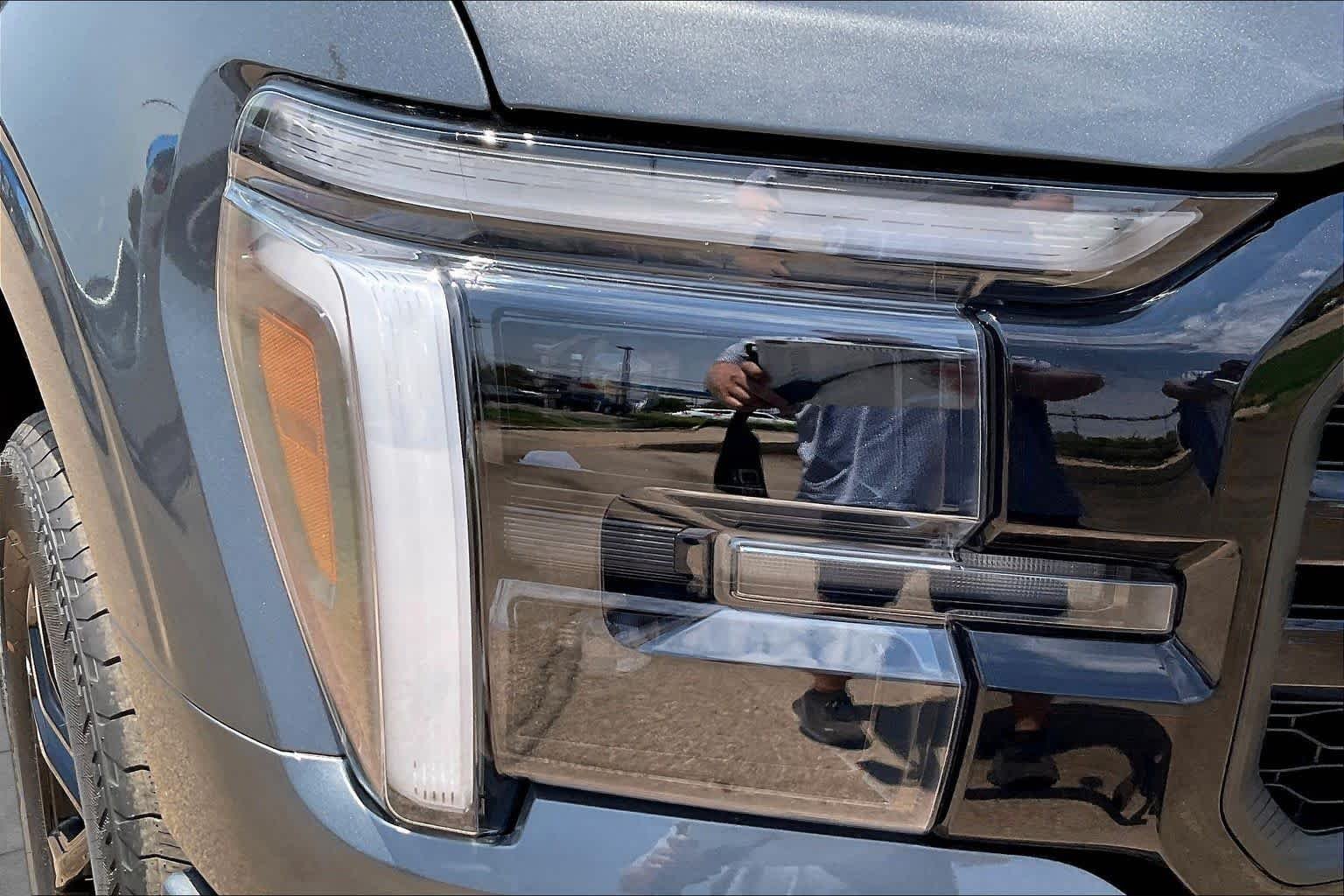 New 2026 Carbonized Gray Metallic Ford Lariat® image 13