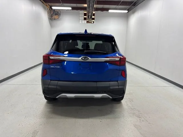 Used 2021 Blue Kia LX image 5