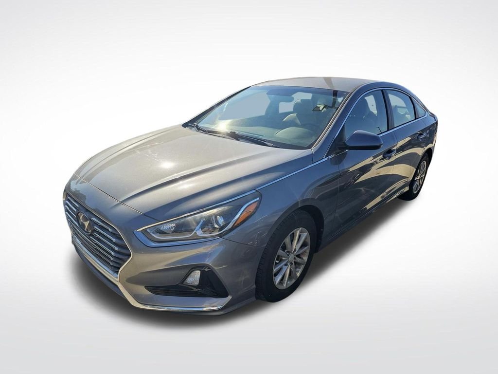 Used 2019 Gray Hyundai SE image 9