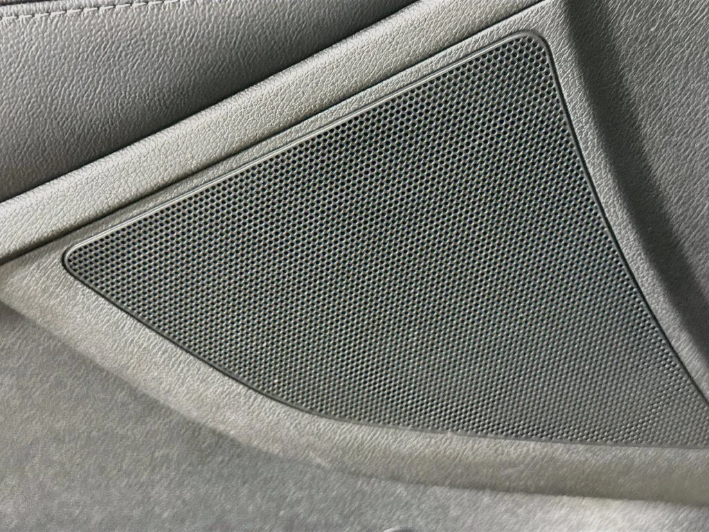 Used 2019 Silver Kia EX image 22