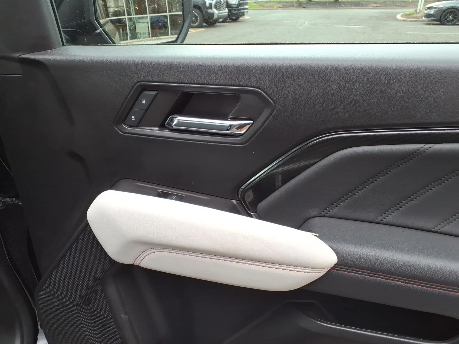 Used 2024 Onyx Black GMC AT4X image 14