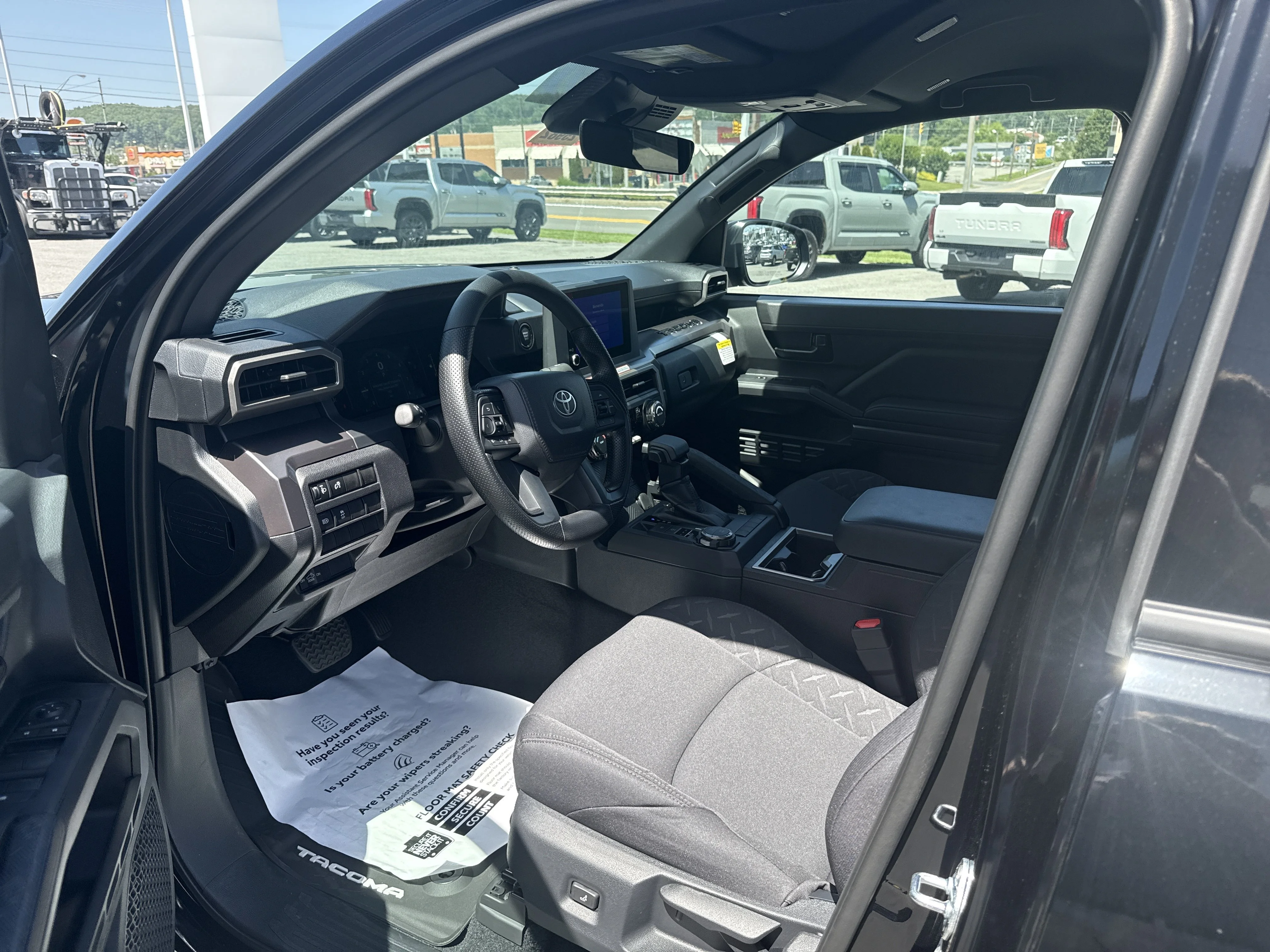 2026 Toyota Tacoma SR5 - Photo 14