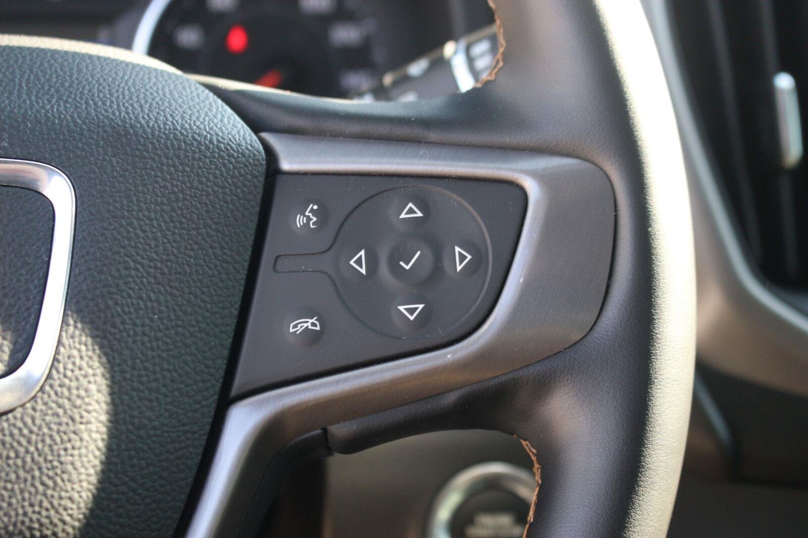 Used 2024 Riptide Metallic GMC AT4 image 21