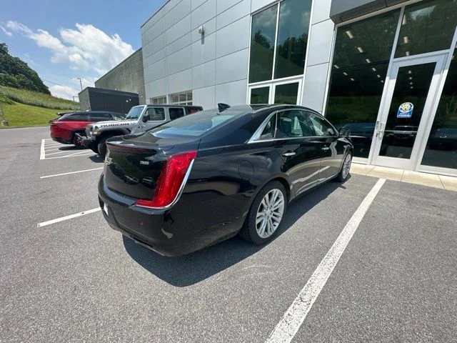 Used 2019 Black Cadillac Luxury image 9