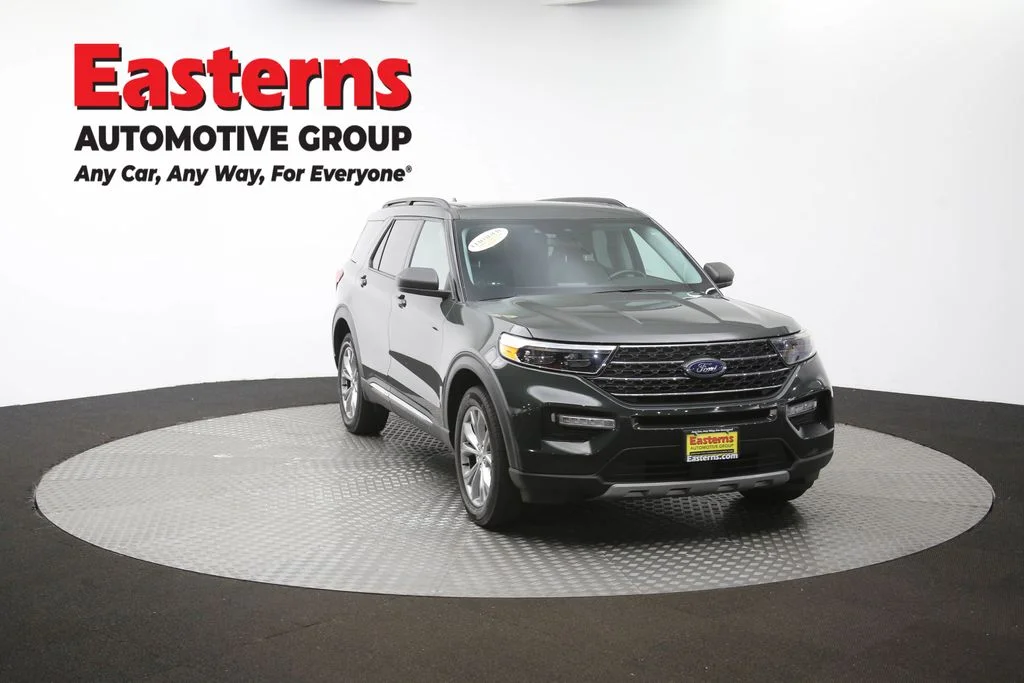 Used 2022 Green Ford XLT image 54