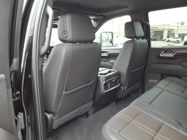 Used 2025 Black Chevrolet High Country image 12