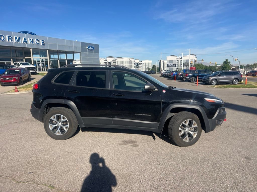 Used 2018 Black Jeep Trailhawk image 3