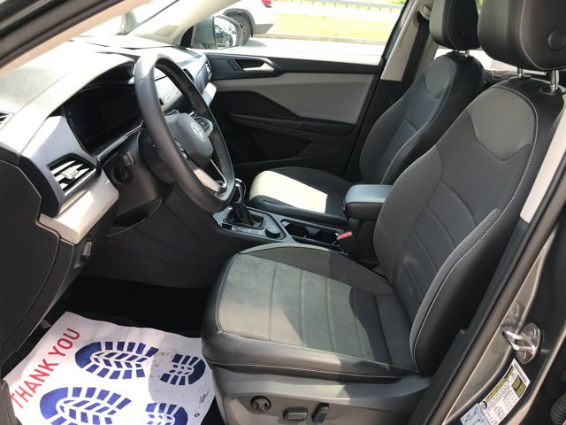 Used 2022 Platinum Gray Metallic Volkswagen SE image 26