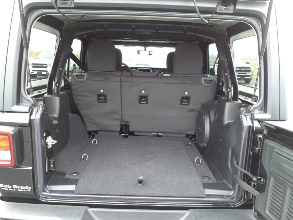 New 2023 Black Clear-Coat Exterior Paint Jeep Sport Altitude image 9
