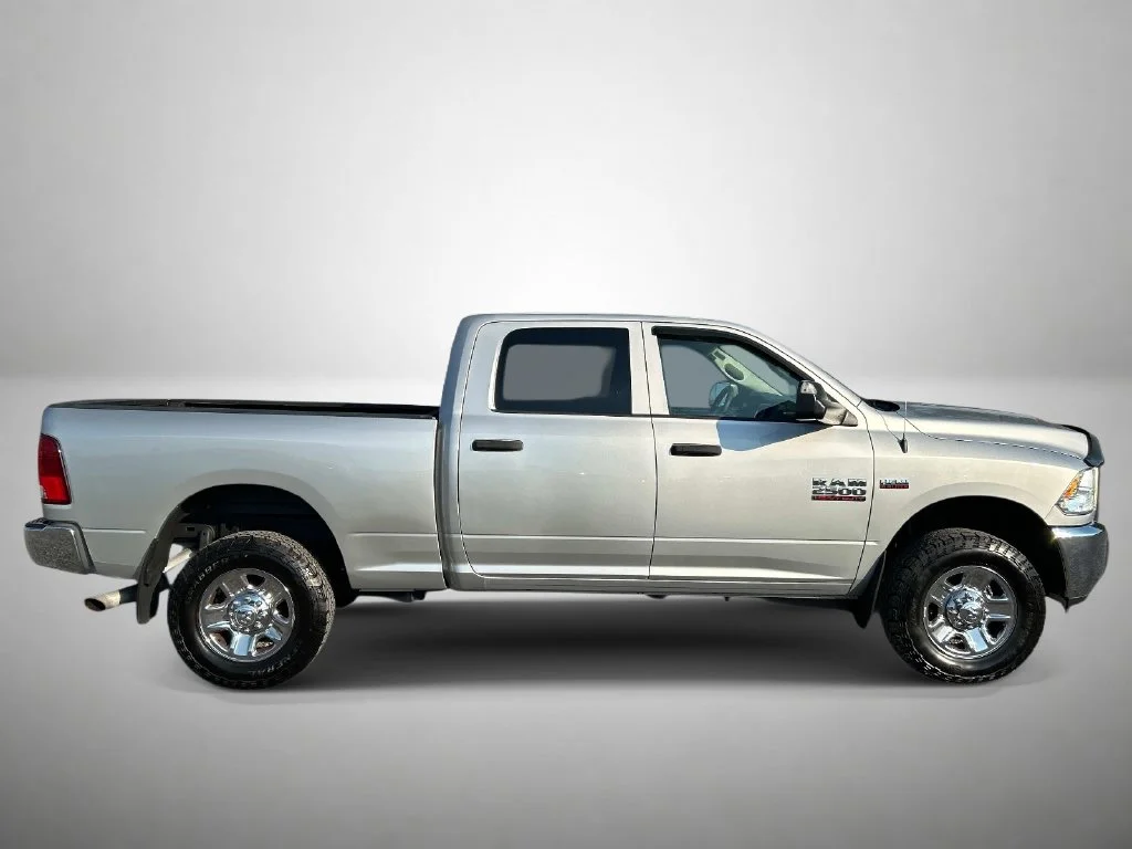 Used 2018 Silver Ram Tradesman image 2