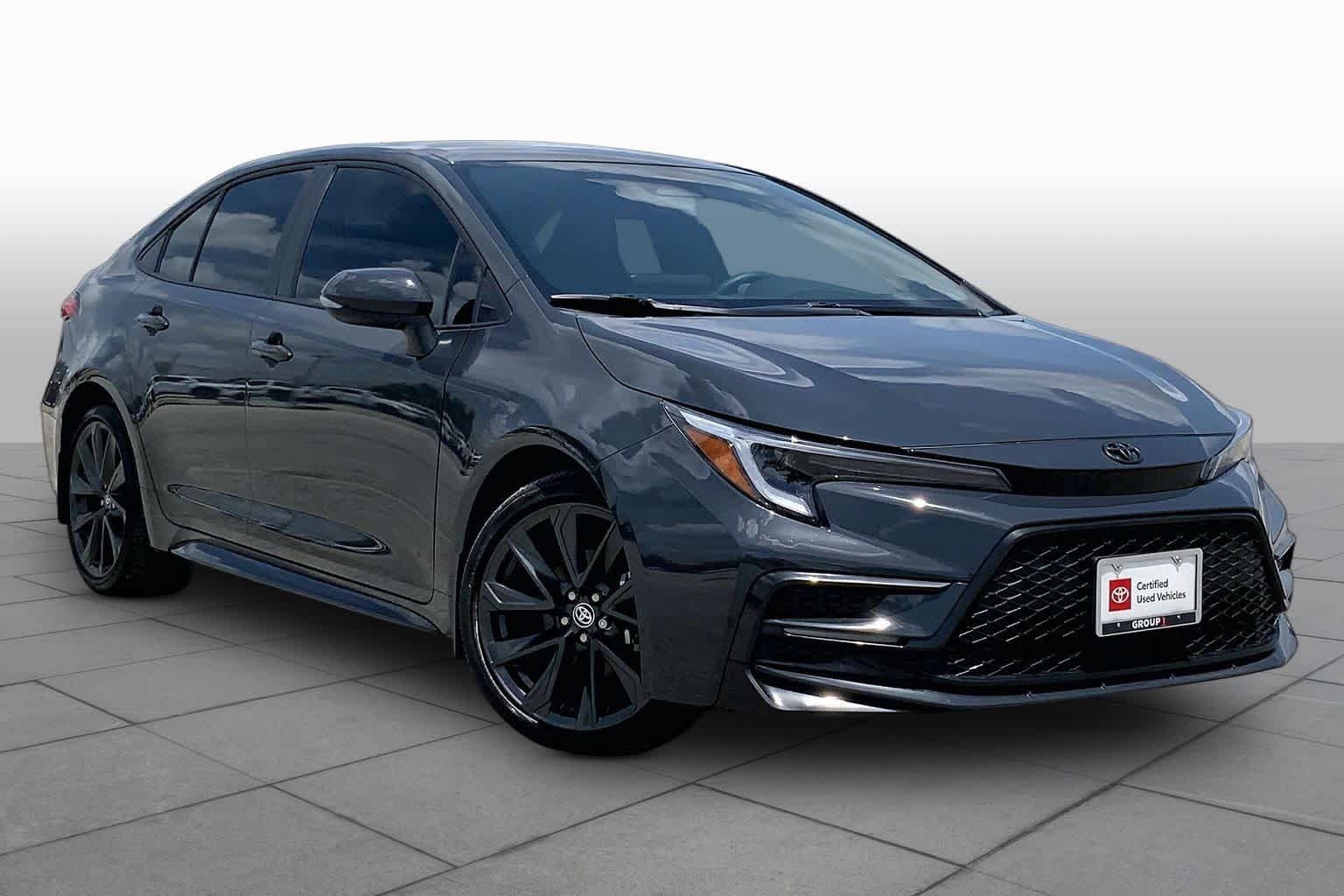 Used 2025 Underground Toyota SE image 3