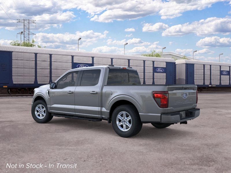 New 2026 Carbonized Gray Metallic Ford XLT image 4
