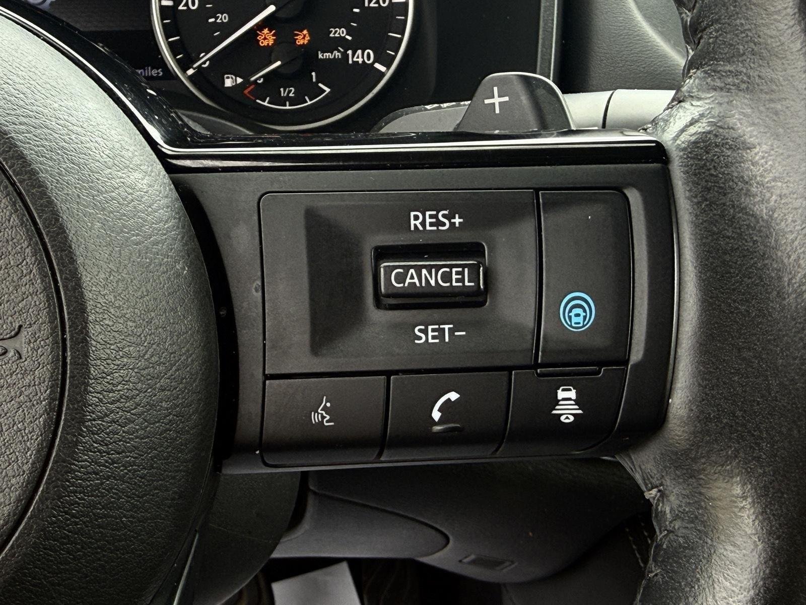 Used 2021 Brilliant Silver Metallic Nissan SL image 19