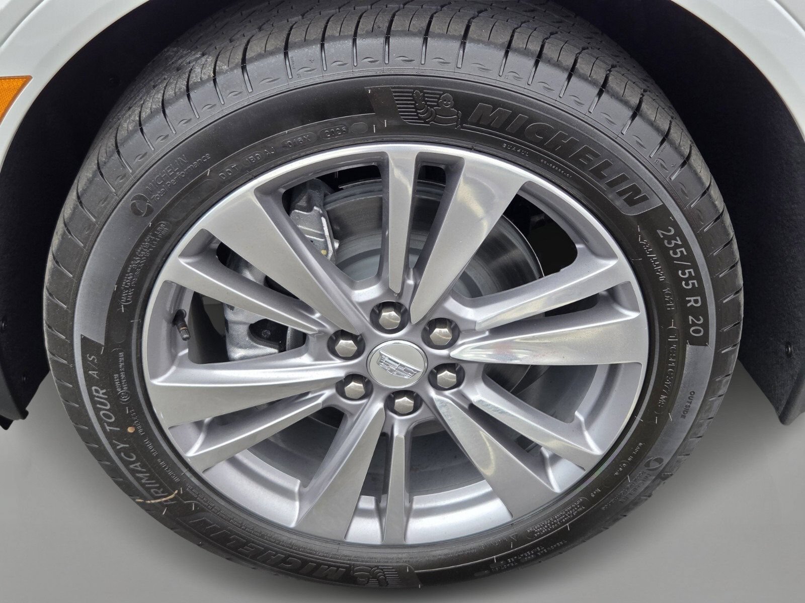 New 2026 Crystal White Tricoat Cadillac Premium Luxury image 9