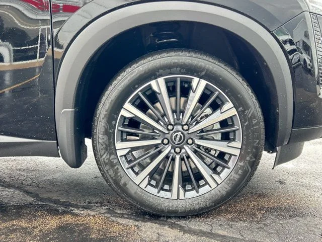 2026 Nissan Pathfinder Platinum - Photo 11