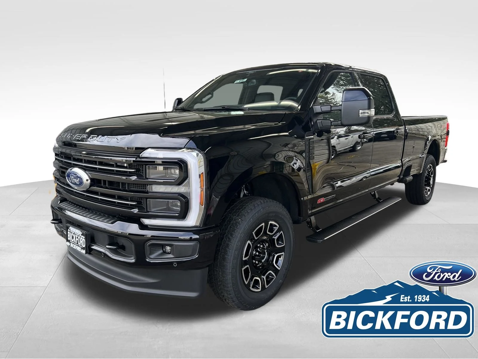 2026 Ford F-350 Platinum 4x4 Crew Cab 8' Box SRW's photo