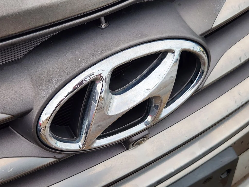 Used 2017 Mineral Gray Hyundai 2.0T Ultimate image 12