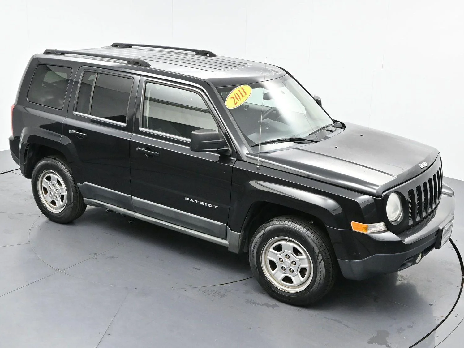 Used 2011 Brilliant Black Crystal Pearl Jeep Sport image 29