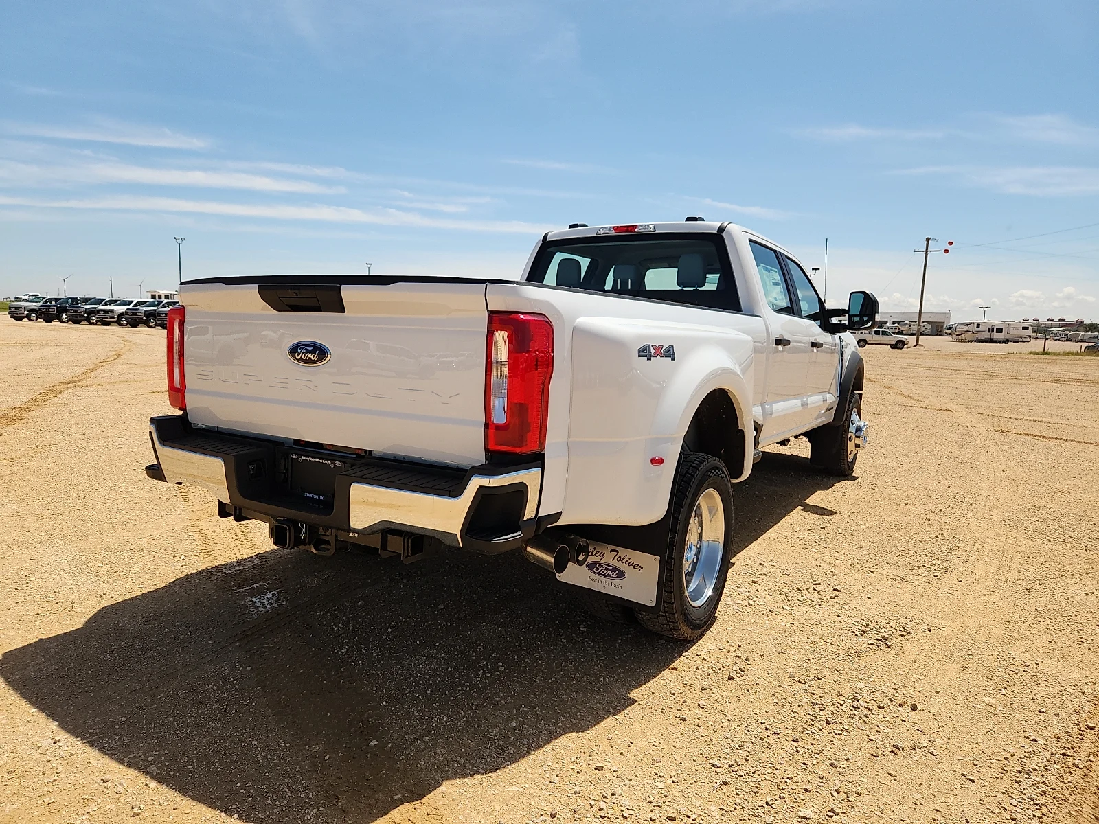 New 2026 Oxford White Ford F-450® XL image 7