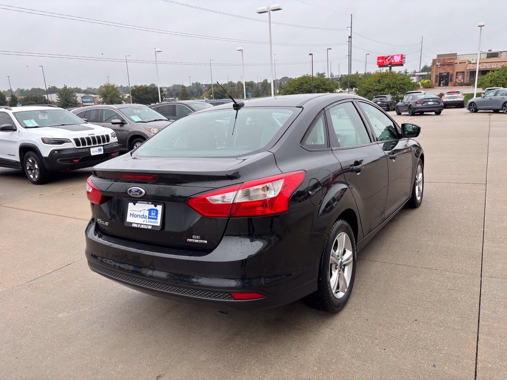 Used 2013 Tuxedo Black Ford SE image 5