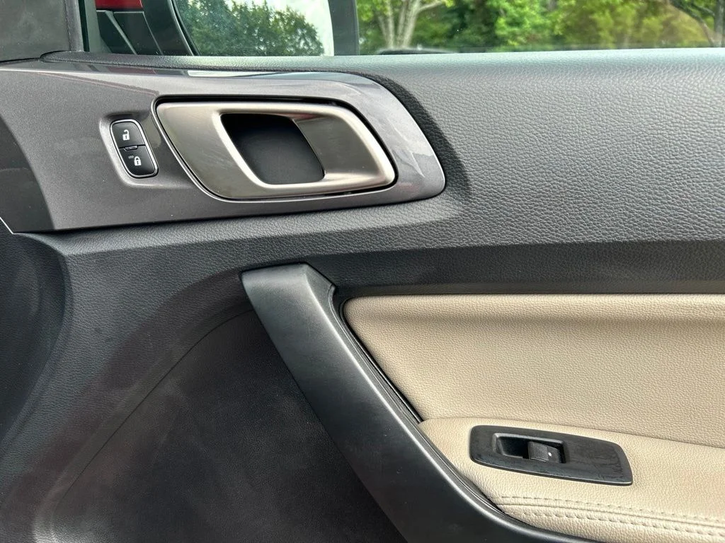 Used 2020 Red Ford Lariat image 25