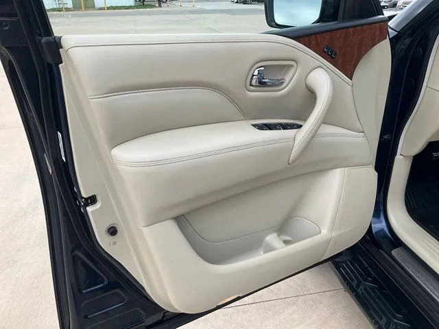 Used 2019 Blue INFINITI LUXE image 5