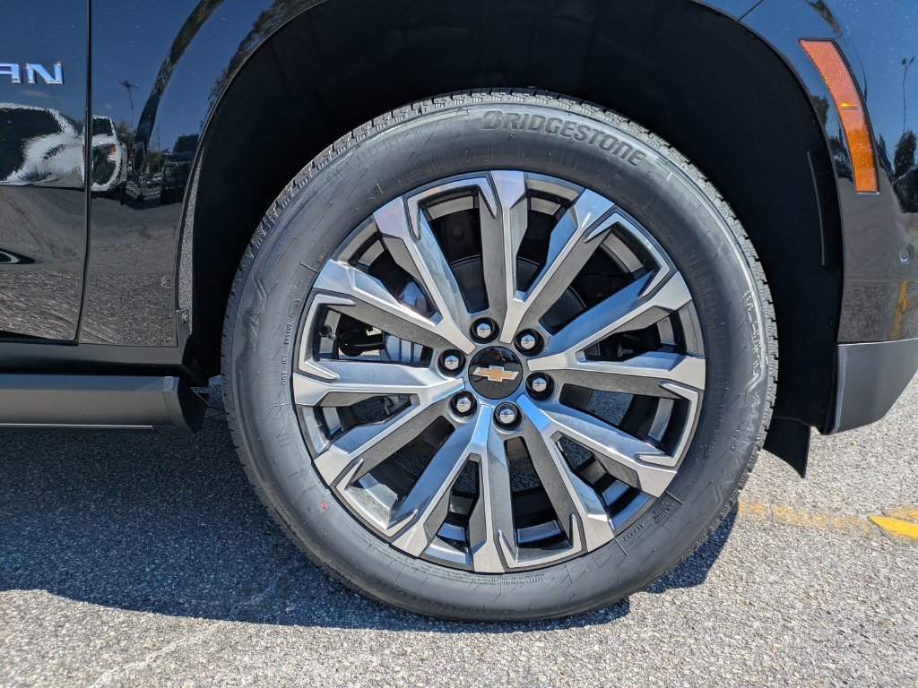 2026 Chevrolet Suburban High Country - Photo 11