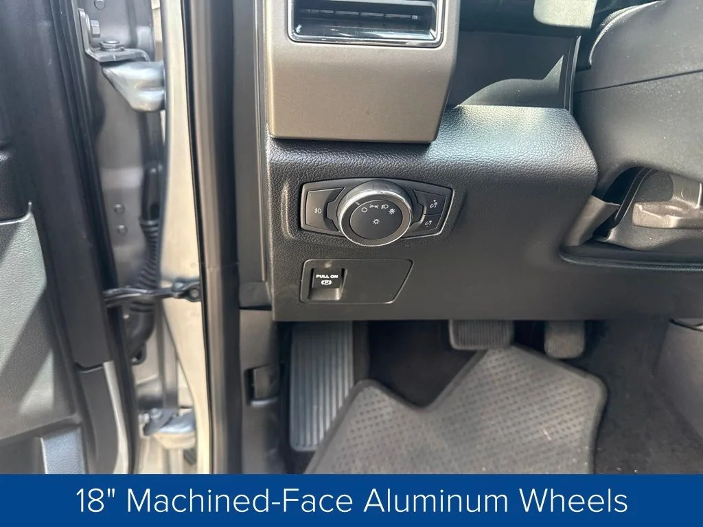 Used 2020 Iconic Silver Metallic Ford XLT image 18