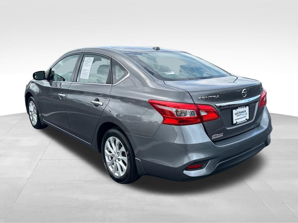 Used 2018 Gray Nissan SV image 3