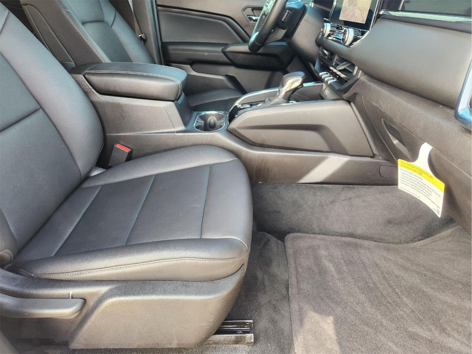 2023 GMC Canyon photo 14 of 34