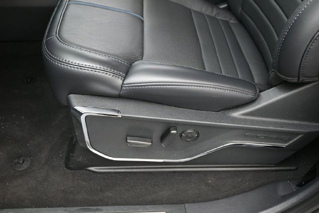 New 2026 Glacier Gray Metallic Tri-Coat Ford F-250® Platinum® image 68