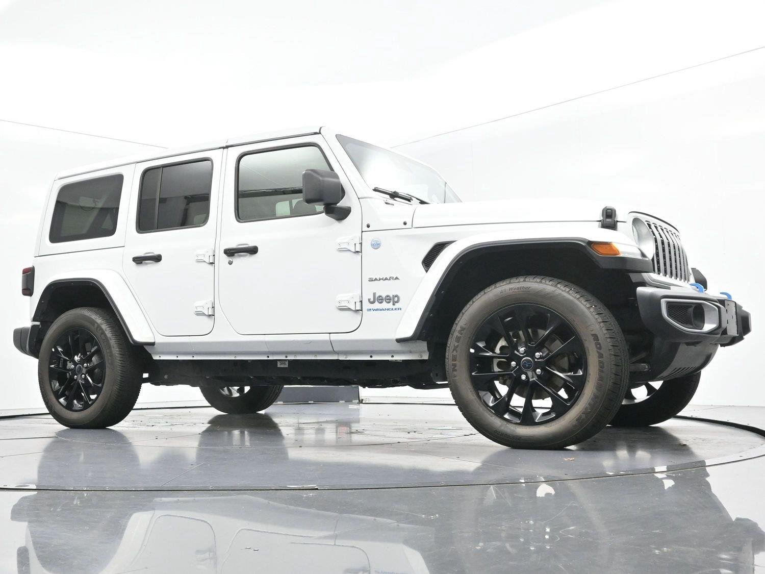 Used 2024 Bright White Clearcoat Jeep Sahara image 42
