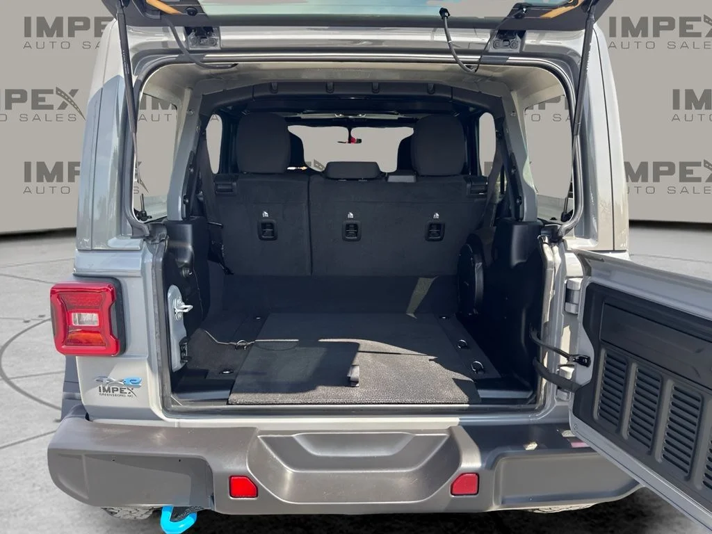 Used 2023 Gray Jeep Rubicon 4xe image 28