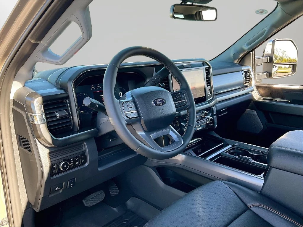 New 2027 Marsh Gray Metallic Ford F-250® Lariat® image 7