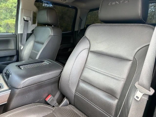 Used 2019 Black GMC Denali image 14